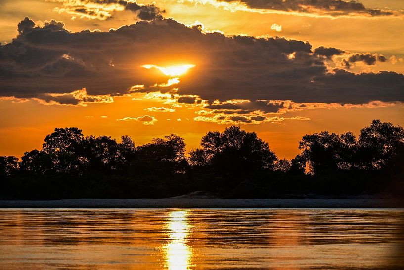 Sunset Tanzania by Amanda Romijn