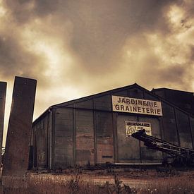 Ghost town France "Oude Fabriek" von Thijs GROENHUIS