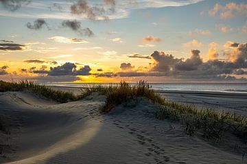 Sunset North Sea beach Ameland by Martien Hoogebeen Fotografie