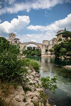 Mostar, de beroemde brug stari mos van Eric van Nieuwland