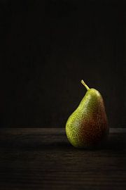 Pear by Anneliese Grünwald-Märkl