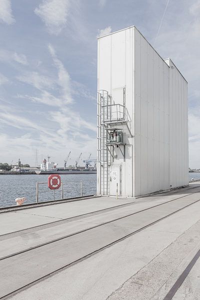 Identiteitsloze haven #7 van Maarten De Wispelaere
