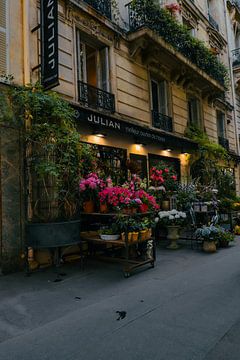 Bloemenwinkel in Frankrijk I van MADK
