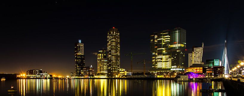 Kop van Zuid bij nacht panorama kleur by ABPhotography