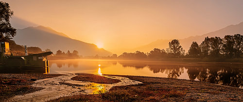 Sunrise on Lake Como