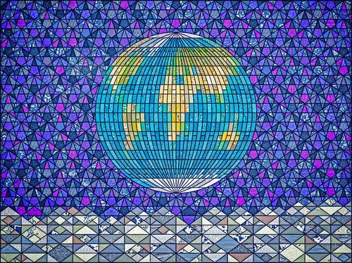 Earthrise Bleiverglasung