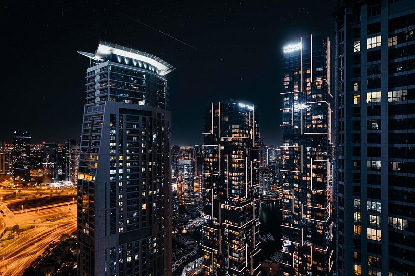 Dubai by Hello Pompoyo