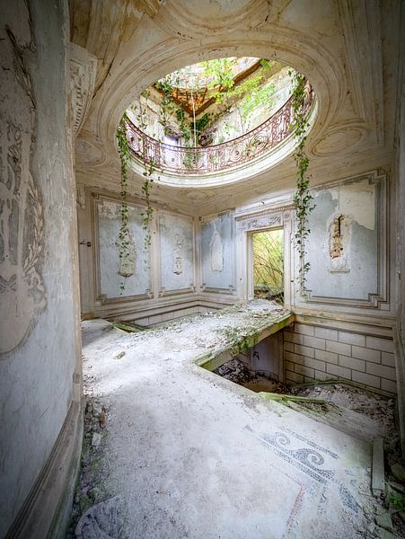 Château abandonné par Natasha  van Wijngaarden
