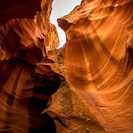 Antelope Canyon - Klarer Himmel von Bart van Vliet
