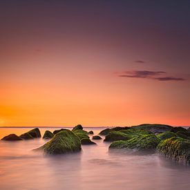 Zonsondergang Sunset Katwijk aan Zee Nederland van Wim van Beelen