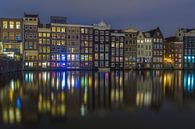 Damrak in Amsterdam in de avond - 3 van Tux Photography thumbnail
