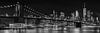 Nacht Skyline van MANHATTAN, de Brooklyn Bridge Panorama van Melanie Viola thumbnail