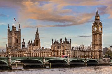 LONDON Houses of Parliament & Westminster Bridge van Melanie Viola