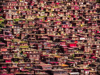 Houten huisjes van Larung Gar