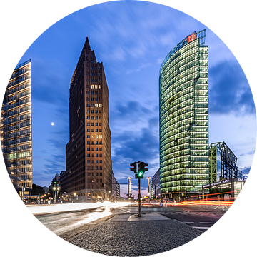 Berlijn Potsdamer Platz Skyline bij blauw uur van Frank Herrmann
