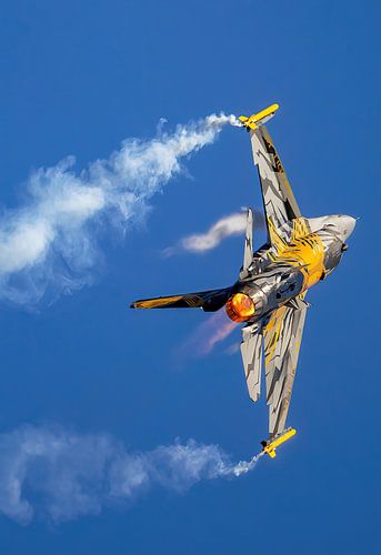 F-16 X-Tiger Solo Display