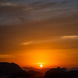 Jordanië | Wadi Rum | Woestijn | Sunset van Sander Spreeuwenberg