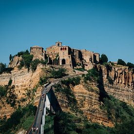 Het dorp Orvieto op een vulkanisch plateau van Ben De Kock