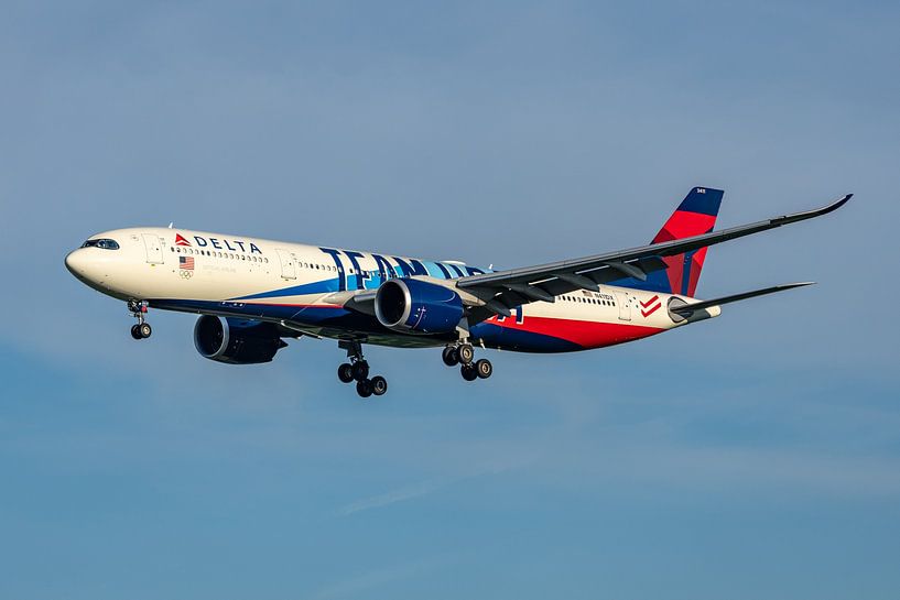 Delta Airlines A330-900 Neo in Team USA-Bemalung. von Jaap van den Berg