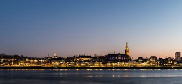 Nijmegen met Stevenskerk van Daan Kloeg