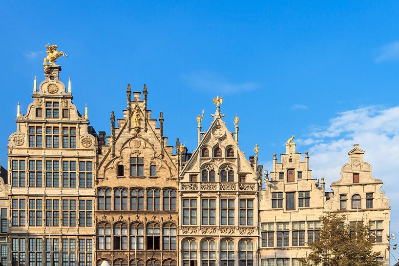 Gevels aan de Grote Markt in Antwerpen van Dennis van de Water