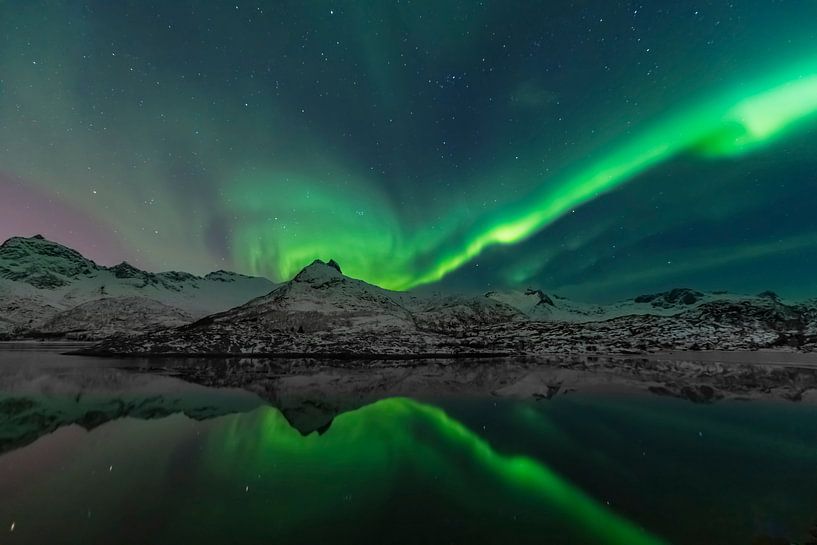 Aurores boréales sur les îles Lofoten en Norvège. par Sjoerd van der Wal Photographie