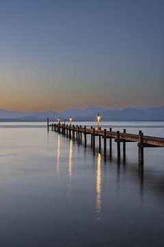 vor Sonnenaufgang am Chiemsee von Walter G. Allgöwer