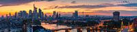 Panorama van een zonsondergang in Frankfurt am Main van Henk Meijer Photography thumbnail