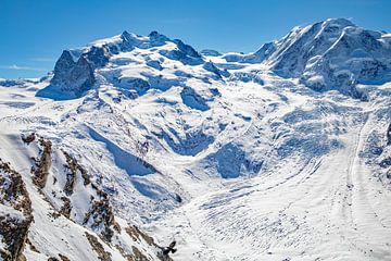 Uitzicht op de gletsjers Gorner, Grenz en Zwilling vanaf de Gornergrat van t.ART