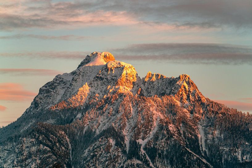 Alpenglow on the pillar by Leo Schindzielorz