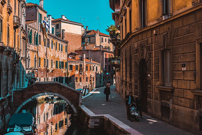 Venice by Hello Pompoyo