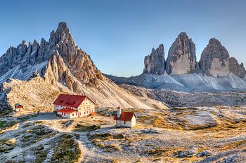 Drei Zinnenhütte in den Dolomiten in Südtirol
