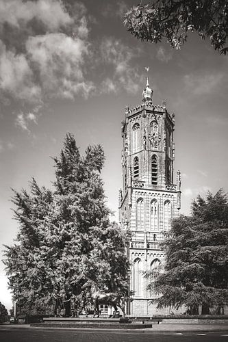 Elster tower with statue 'Horse Trade' in black and white