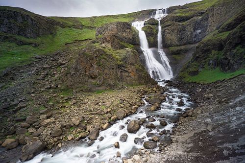IJsland - Indrukwekkende watervallen met verschillende terrassen