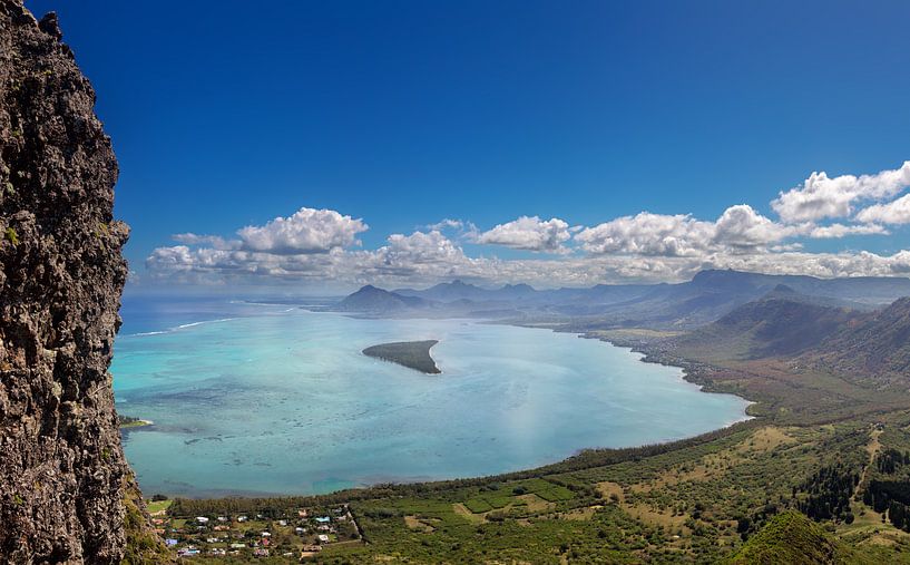 Kustlandschap op Mauritius van Dirk Rüter