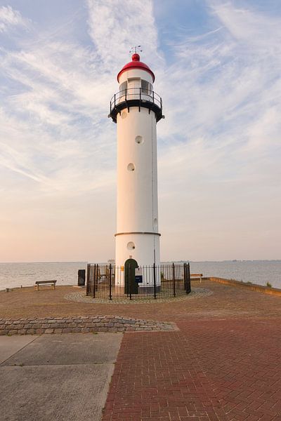 Der Leuchtturm von Hellevoetsluis Golden Hour von Charlene van Koesveld