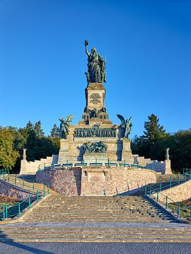 Rüdesheim, das Niederwald-Denkmal am Rhein von Ralph Rainer Steffens