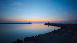 The port of Scheveningen by Michael Fousert