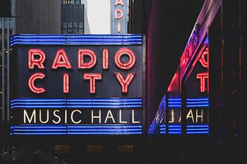 Radio City New York van Hello Pompoyo