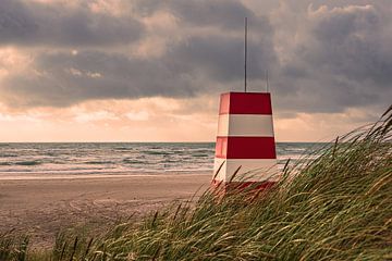 Strand in Tornby bij Hirtshals in Denemarken van Rico Ködder