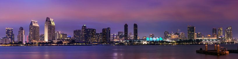 SAN DIEGO Skyline le soir | Panorama par Melanie Viola