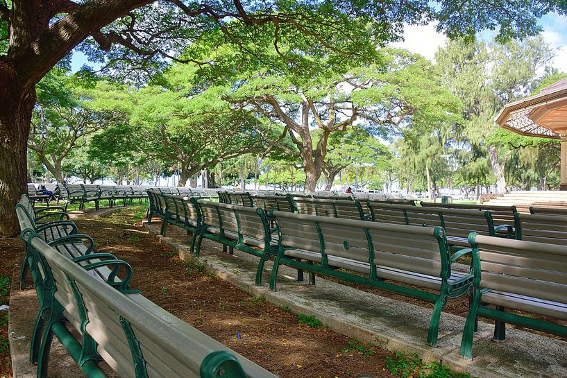 Seats near the Kapiʻolani Park Bandstand by Frank's Awesome Travels