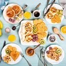 Gesundes Frühstück, Pfannkuchen und Waffeln von Iryna Melnyk Miniaturansicht