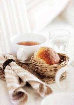 Teatime. by Karl Andrén