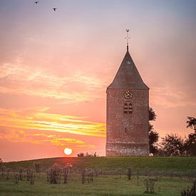 The Peperbus in Heteren during sunrise by Nicky Kapel