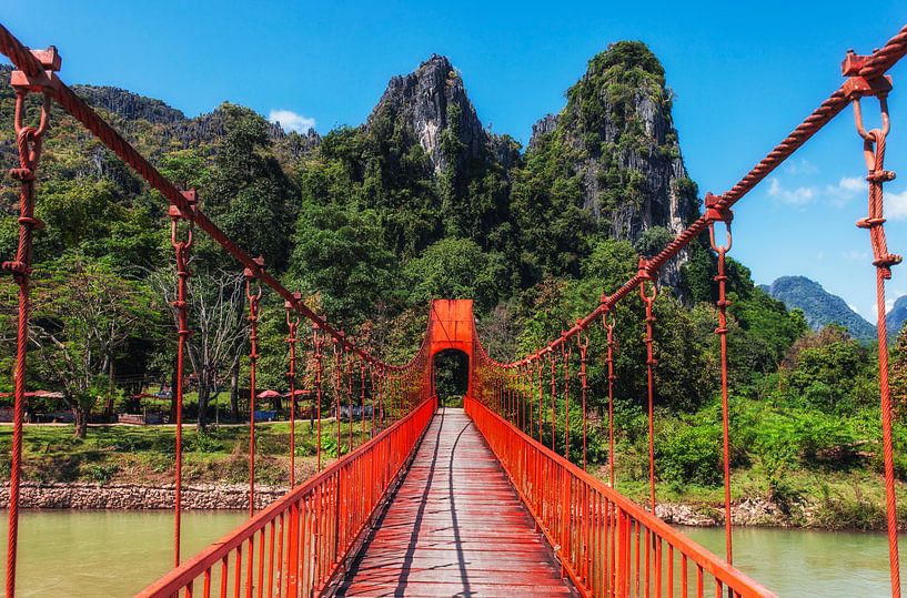 Le pont rouge, Vang Vieng, Laos par Giovanni della Primavera