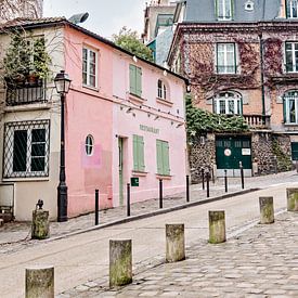La Maison Rose - Het roze huis Montmatre, Parijs van Dana Schoenmaker