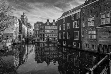 Dans le vieux Amsterdam sur Scott McQuaide