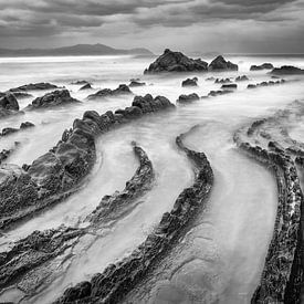 Felsenküste Biskaya von Chris Stenger