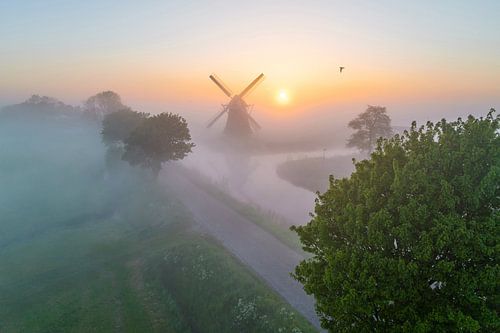 Krimstermolen bij Zonsopkomst